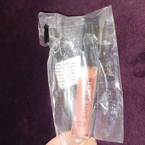 Stay Matte lip colour